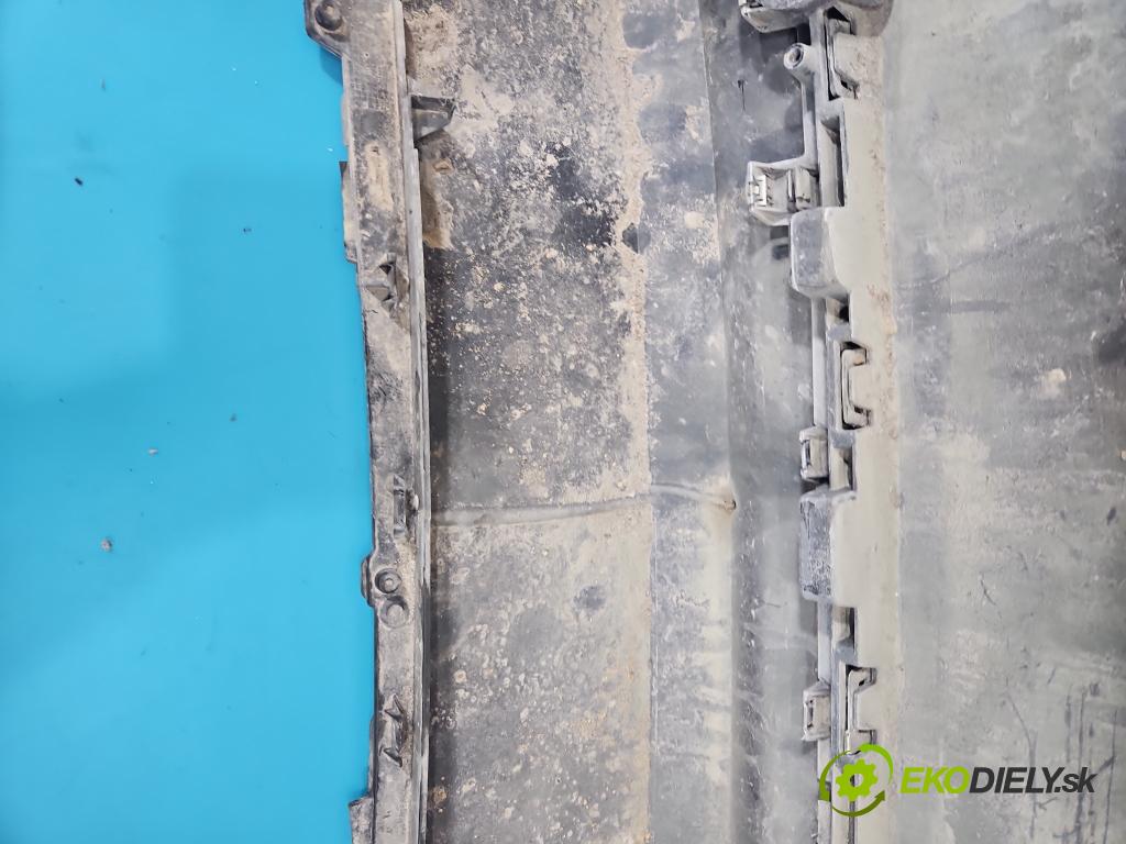 Audi A6 C7 2011-2018 2.0 TFSI 179KM automatic 132 kW 1984 cm3 4- nárazník zadní  (Klika dveří ostatní)