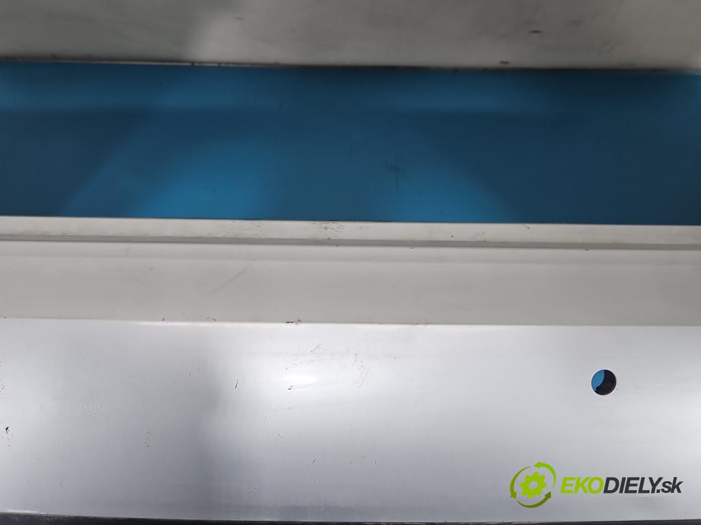 Audi A6 C7 2011-2018 2.0 TFSI 179KM automatic 132 kW 1984 cm3 4- nárazník zadní  (Klika dveří ostatní)