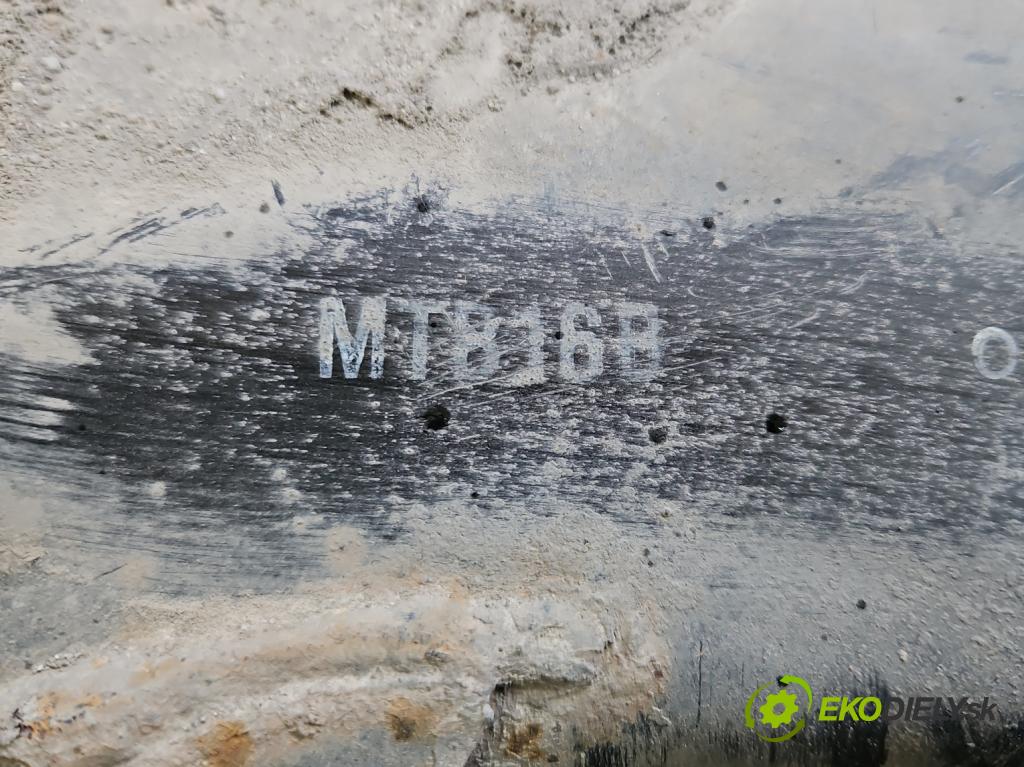 Honda Jazz III 2008-2014 1.3 16V 99 hp automatic 73 kW 1339 cm3 5- zadní výztuha  (Zadní výztuha)