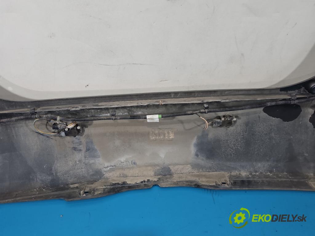 Honda Jazz III 2008-2014 1.3 16V 99 hp automatic 73 kW 1339 cm3 5- nárazník zadní  (Klika dveří ostatní)