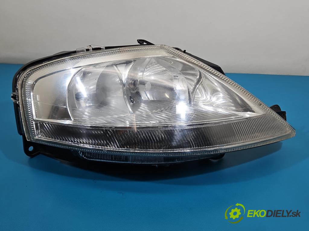 Citroen C3 I 2002-2009 1.4 8V 73 hp manual 54 kW 1360 cm3 5- světlo pravý  (Pravé přední světlo)