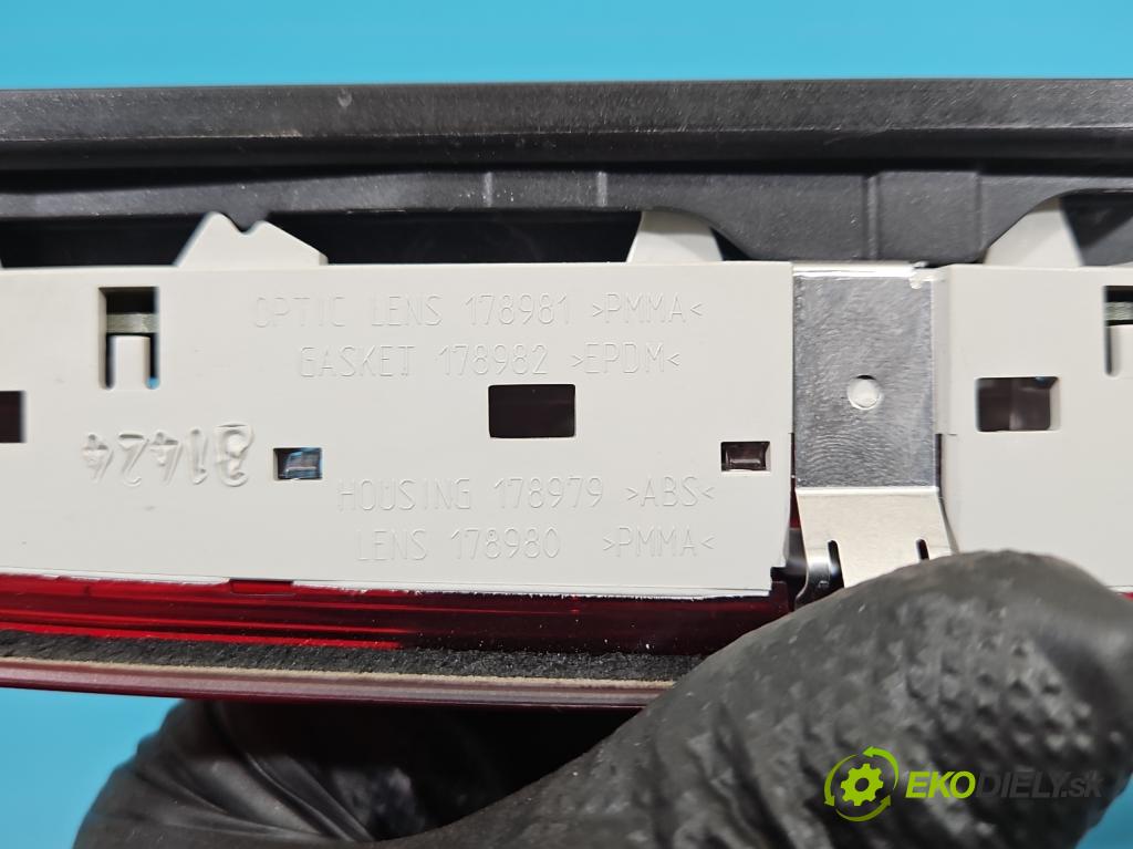 Skoda Superb III 2015-2024 2.0 tdi 150 HP automatic 110 kW 1968 cm3 5- světlo: stop: 5E9945097C