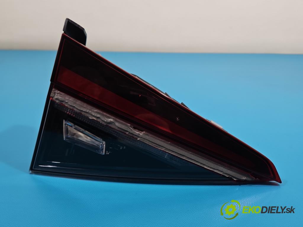 Skoda Superb III 2015-2024 2.0 tdi 150 HP automatic 110 kW 1968 cm3 5- svetlo / reflektor zadné ľavé 3V9945307H (Kľučka dverí ostatné)