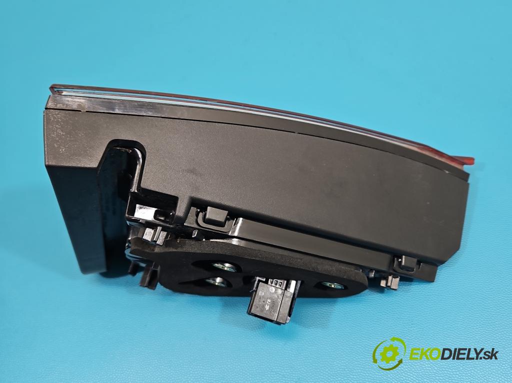 Skoda Superb III 2015-2024 2.0 tdi 150 HP automatic 110 kW 1968 cm3 5- svetlo / reflektor zadné ľavé 3V9945307H (Kľučka dverí ostatné)