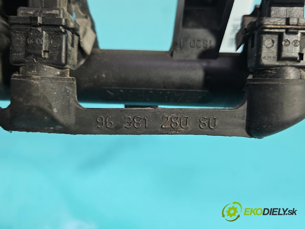 Citroen C3 I 2002-2009 1.4 8V 73 HP manual 54 kW 1360 cm3 5- vstrek 01F002A (Vstrekovač paliva)