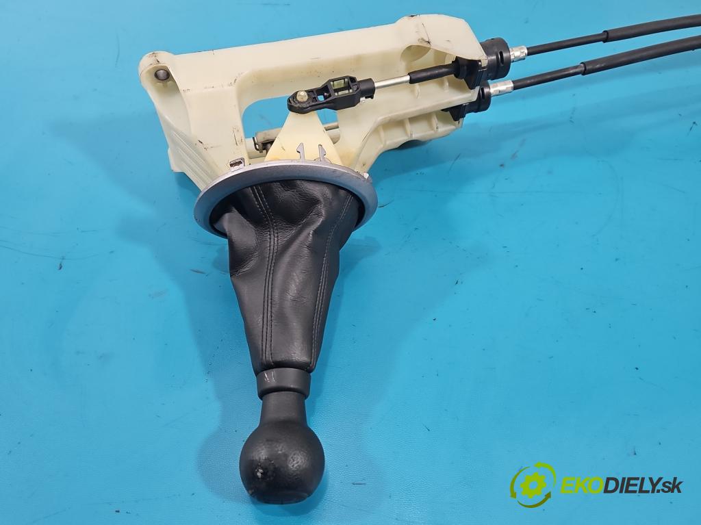 Suzuki SX4 I 2006-2014 1.6 16v 120 HP manual 88 kW 1586 cm3 5- Páka: Změny: stupeň,rýchlosť 28130-80J0 (Rýchlostná páka (kulisa))