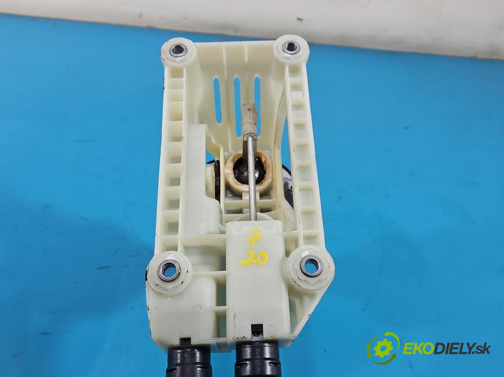 Suzuki SX4 I 2006-2014 1.6 16v 120 HP manual 88 kW 1586 cm3 5- Páka: Změny: stupeň,rýchlosť 28130-80J0 (Rýchlostná páka (kulisa))