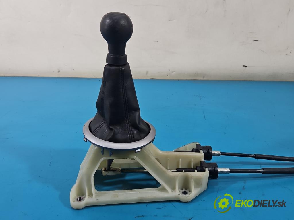 Suzuki SX4 I 2006-2014 1.6 16v 120 HP manual 88 kW 1586 cm3 5- Páka: Změny: stupeň,rýchlosť 28130-80J0 (Rýchlostná páka (kulisa))