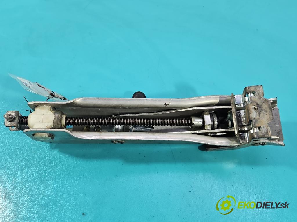 Audi A4 B6 2000-2004 1.9 tdi 131 hp manual 96 kW 1896 cm3 4- mechanismus stahování automobilový 8E0011031C