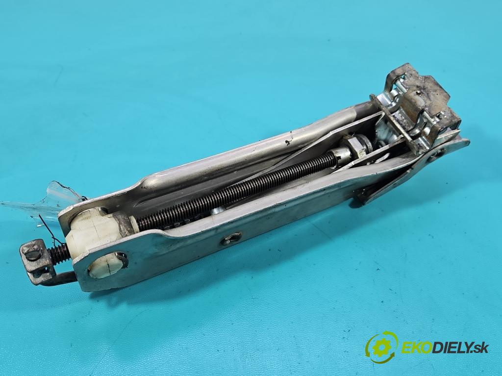 Audi A4 B6 2000-2004 1.9 tdi 131 hp manual 96 kW 1896 cm3 4- mechanismus stahování automobilový 8E0011031C