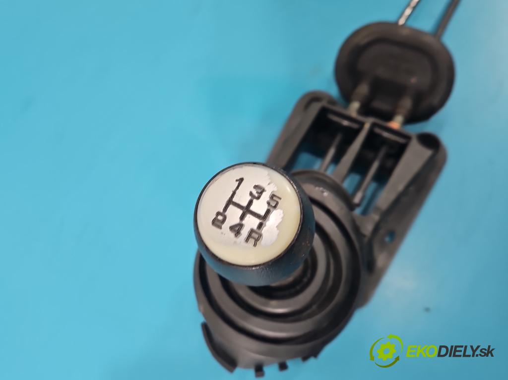 Citroen C3 I 2002-2009 1.4 8V 73 HP manual 54 kW 1360 cm3 5- Páka: Změny: stupeň,rýchlosť 9651917580 (Rýchlostná páka (kulisa))