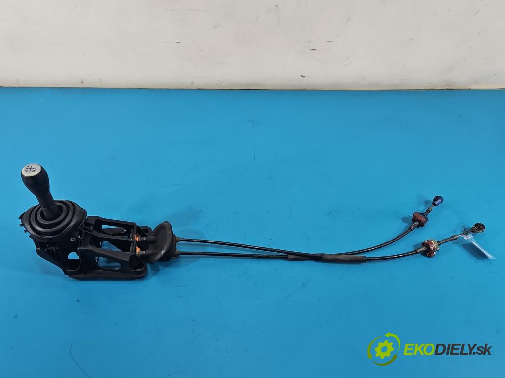 Citroen C3 I 2002-2009 1.4 8V 73 HP manual 54 kW 1360 cm3 5- Páka: Změny: stupeň,rýchlosť 9651917580 (Rýchlostná páka (kulisa))