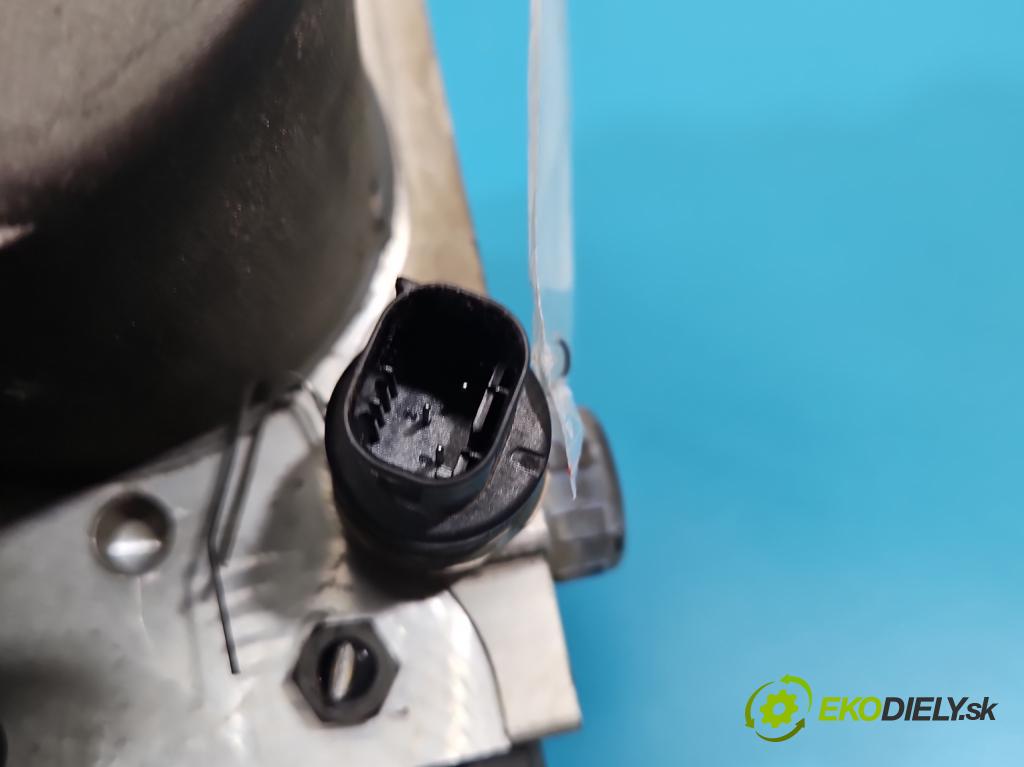 Audi A4 B6 2000-2004 1.9 tdi 131 hp manual 96 kW 1896 cm3 4- čerpadlo abs 8E0614517 (Pumpa ABS)