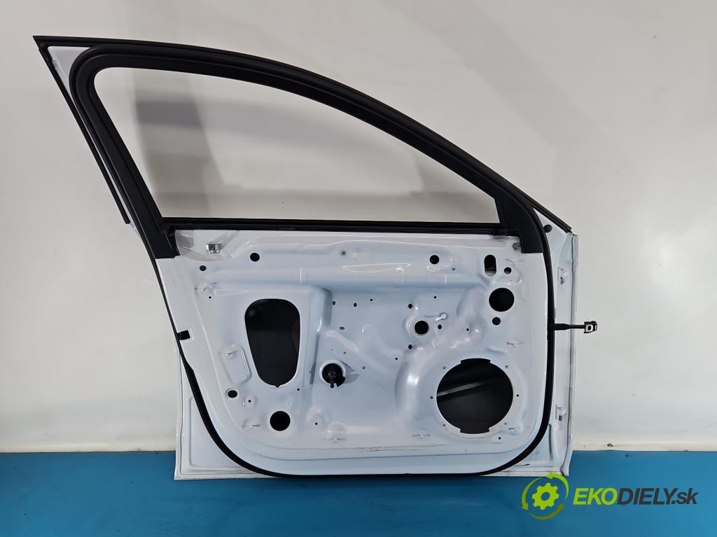 Audi A4 B9 2015-2024 2.0 TFSI 252KM automatic 185 kW 1984 cm3 4- dvere predné ľavé  (Kľučka dverí ostatné)