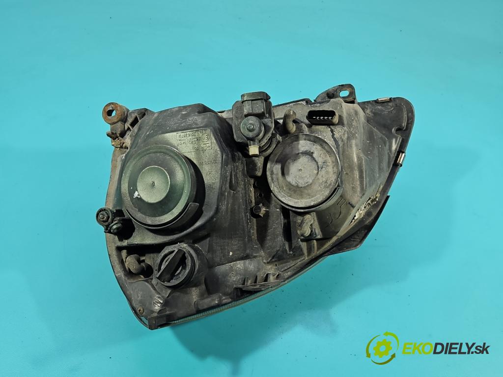 Renault Thalia I 1998-2009 1.4 8V 75 HP manual 55 kW 1390 cm3 4- Reflektor: pravý  (Svetlo predné pravé)