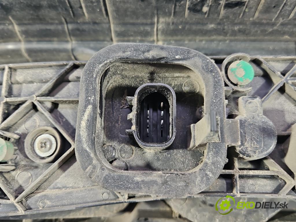 Citroen Jumper II 2006-2014 2.2 hdi 131 HP manual 96 kW 2198 cm3 5- svetlo / reflektor zadné ľavé  (Kľučka dverí ostatné)