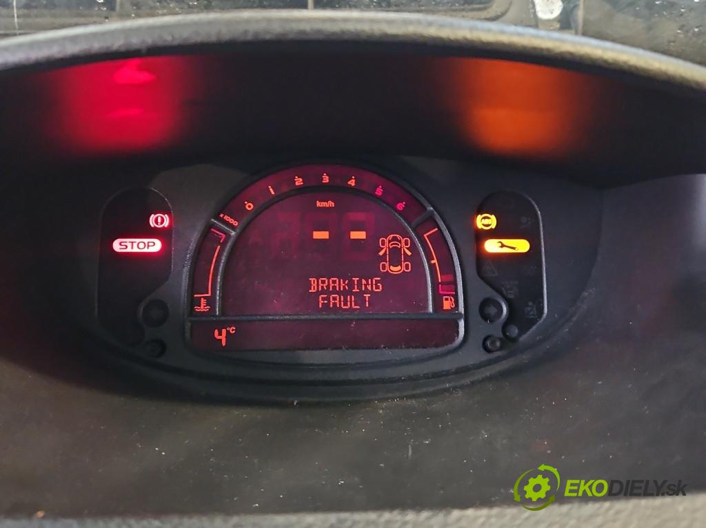 Renault Modus 1.5 dci 86 HP manual 63 kW 1461 cm3 5- prístrojovka/ budíky 8200617796G (Prístrojová doska)