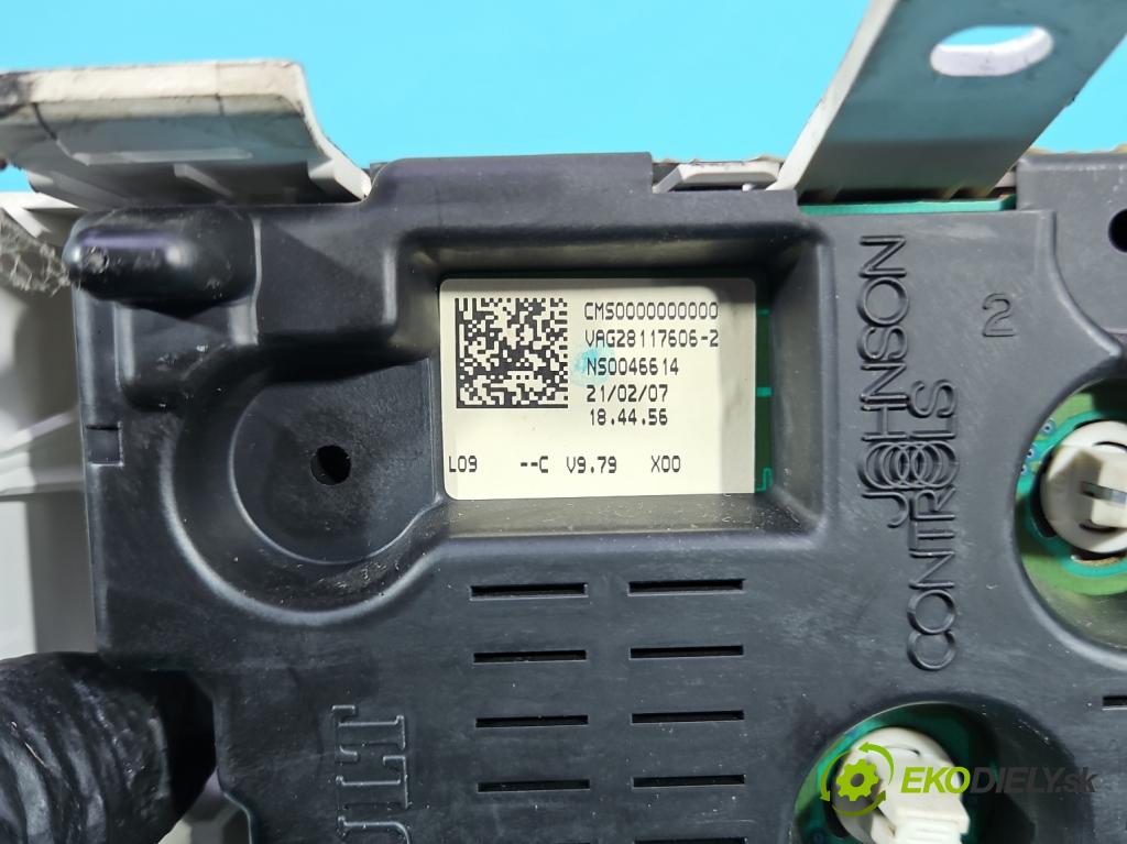 Renault Modus 1.5 dci 86 HP manual 63 kW 1461 cm3 5- prístrojovka/ budíky 8200617796G (Prístrojová doska)