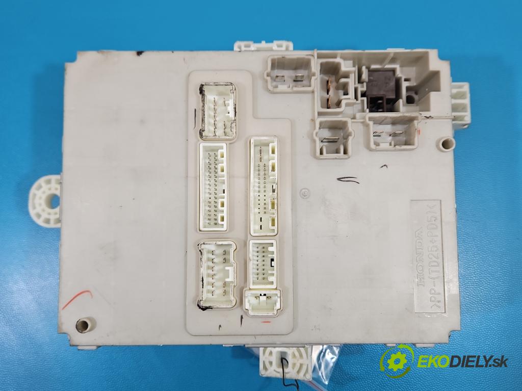 Honda Jazz III 2008-2014 1.3 16V 99 hp automatic 73 kW 1339 cm3 5- skříňka pojistková TF0-G510 (Pojistková skříňka)