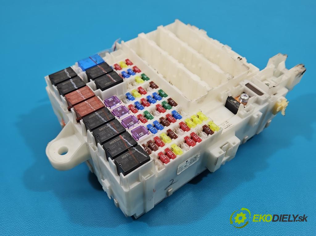 Honda Jazz III 2008-2014 1.3 16V 99 hp automatic 73 kW 1339 cm3 5- skříňka pojistková TF0-G510 (Pojistková skříňka)