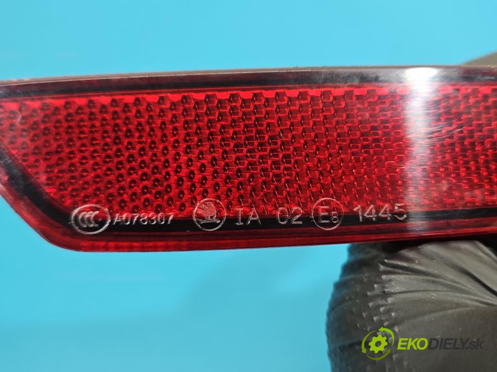 Skoda Superb III 2015-2024 2.0 tdi 150 HP automatic 110 kW 1968 cm3 5- Odraz: 3V5945105