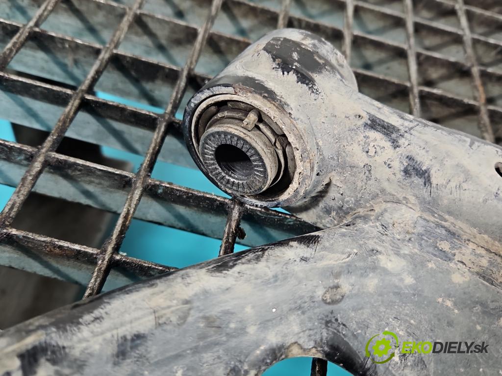 Peugeot 508 II 2018- 1.5 hdi 131 hp manual 96 kW 1499 cm3 5- přední levý  (Klika dveří ostatní)