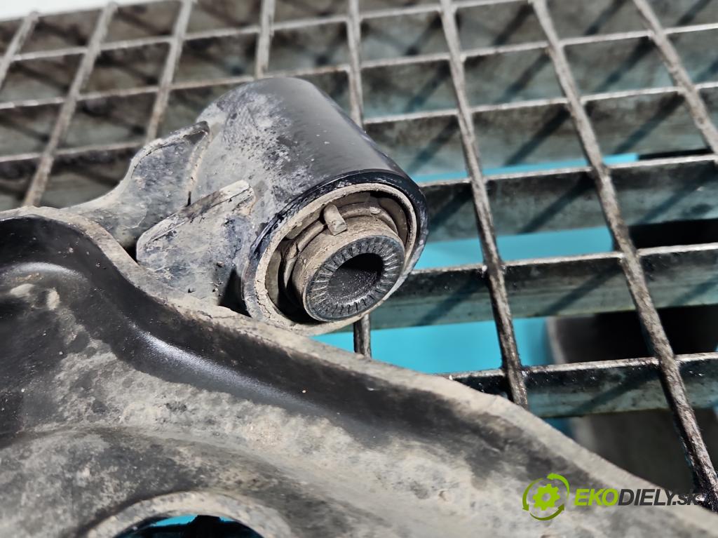 Peugeot 508 II 2018- 1.5 hdi 131 hp manual 96 kW 1499 cm3 5- přední levý  (Klika dveří ostatní)