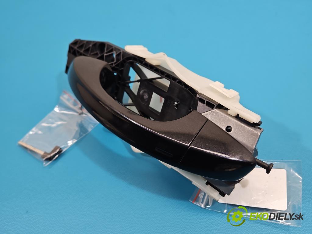 Skoda Superb III 2015-2024 2.0 tdi 150 HP automatic 110 kW 1968 cm3 5- rukoväť predné ľavé mimo: 7P6837885 (Kľučka dverí vonkajšia predná ľavá)