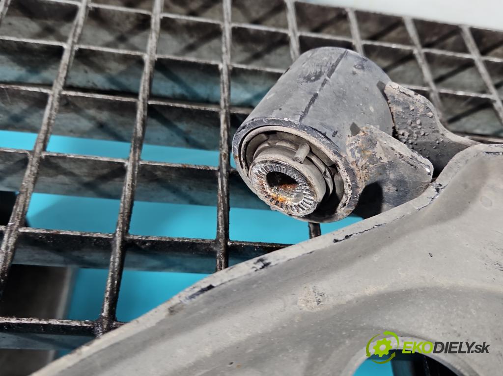 Peugeot 508 II 2018- 1.5 hdi 131 hp manual 96 kW 1499 cm3 5- přední pravý  (Klika dveří ostatní)