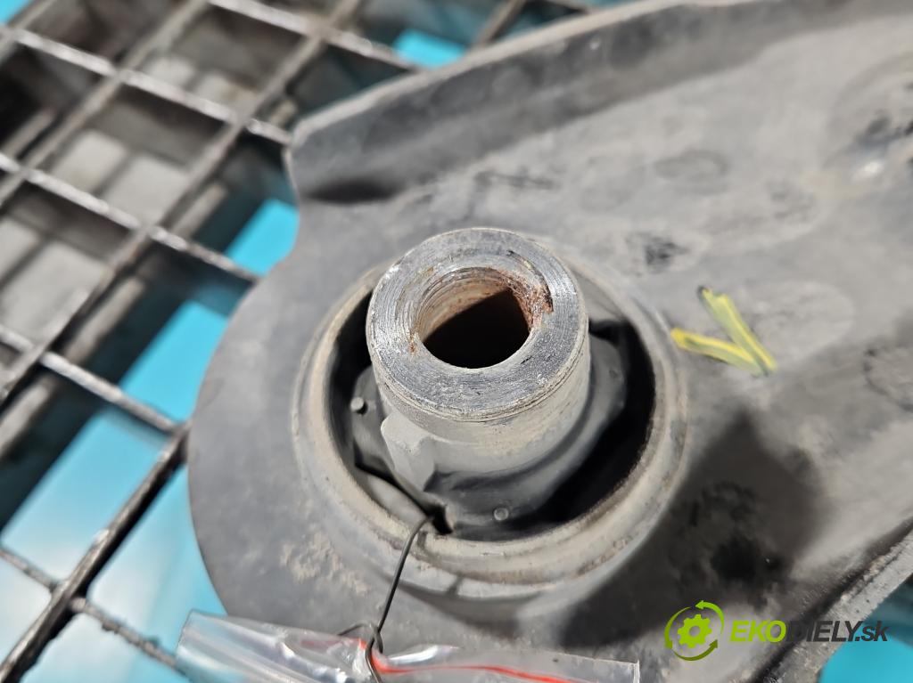 Peugeot 508 II 2018- 1.5 hdi 131 hp manual 96 kW 1499 cm3 5- přední pravý  (Klika dveří ostatní)