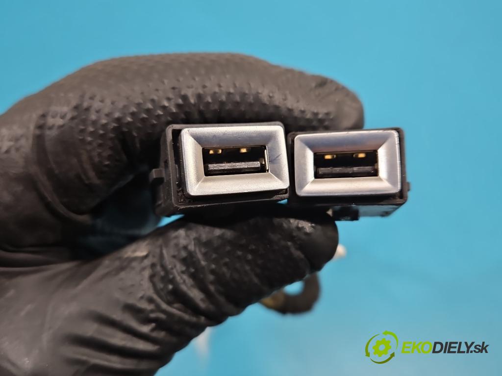 Peugeot 508 II 2018- 1.5 hdi 131 hp manual 96 kW 1499 cm3 5- zásuvka USB 9818156380