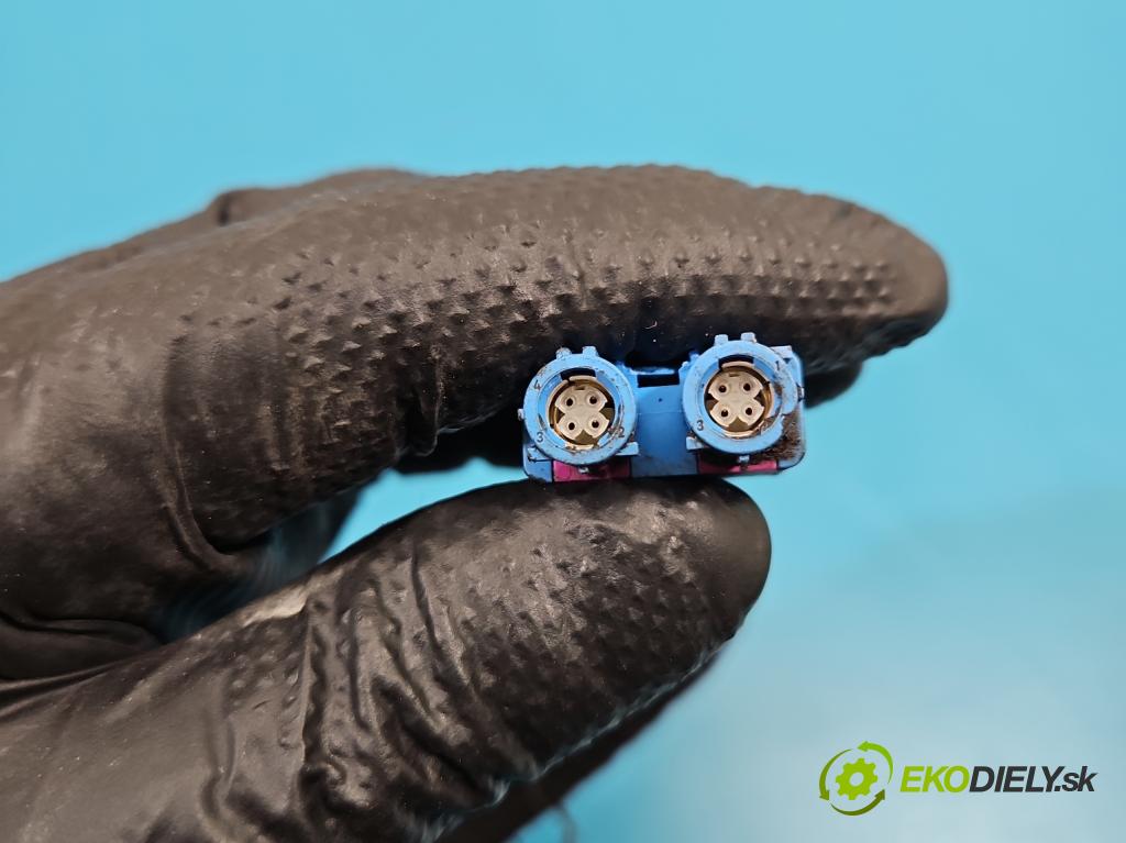 Peugeot 508 II 2018- 1.5 hdi 131 hp manual 96 kW 1499 cm3 5- zásuvka USB 9818156380