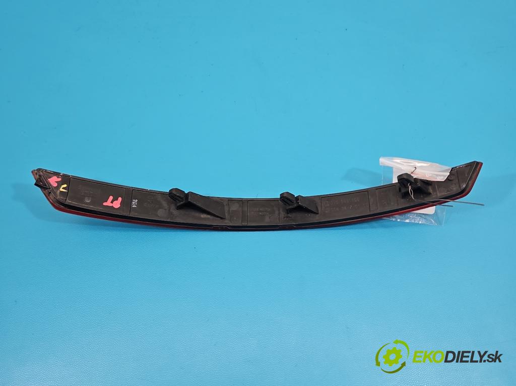 Skoda Superb III 2015-2024 2.0 tdi 150 HP automatic 110 kW 1968 cm3 5- Odraz: 3V5945106