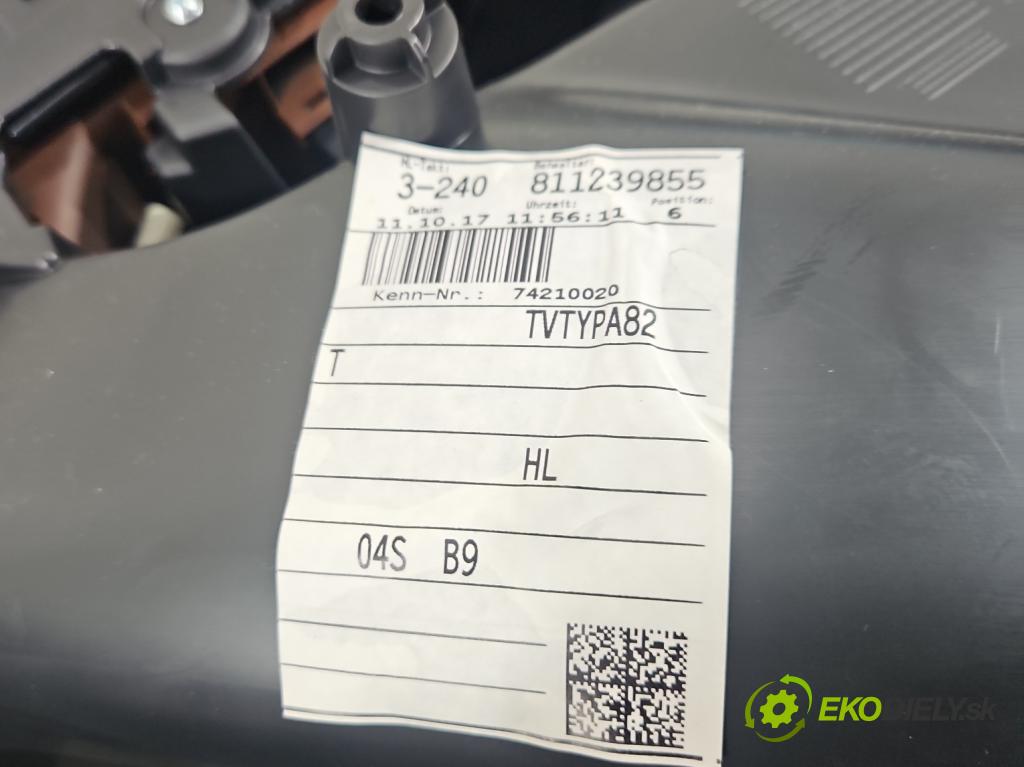 Audi A4 B9 2015-2024 2.0 TFSI 252KM automatic 185 kW 1984 cm3 4- Tapacír: dveře zadní levé 8W0867487