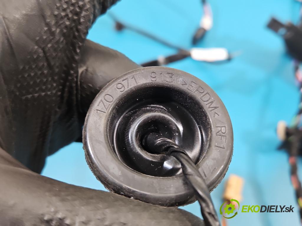 Skoda Superb III 2015-2024 2.0 tdi 150 HP automatic 110 kW 1968 cm3 5- Zväzok: dvere zadné vľavo: 3V0972297A