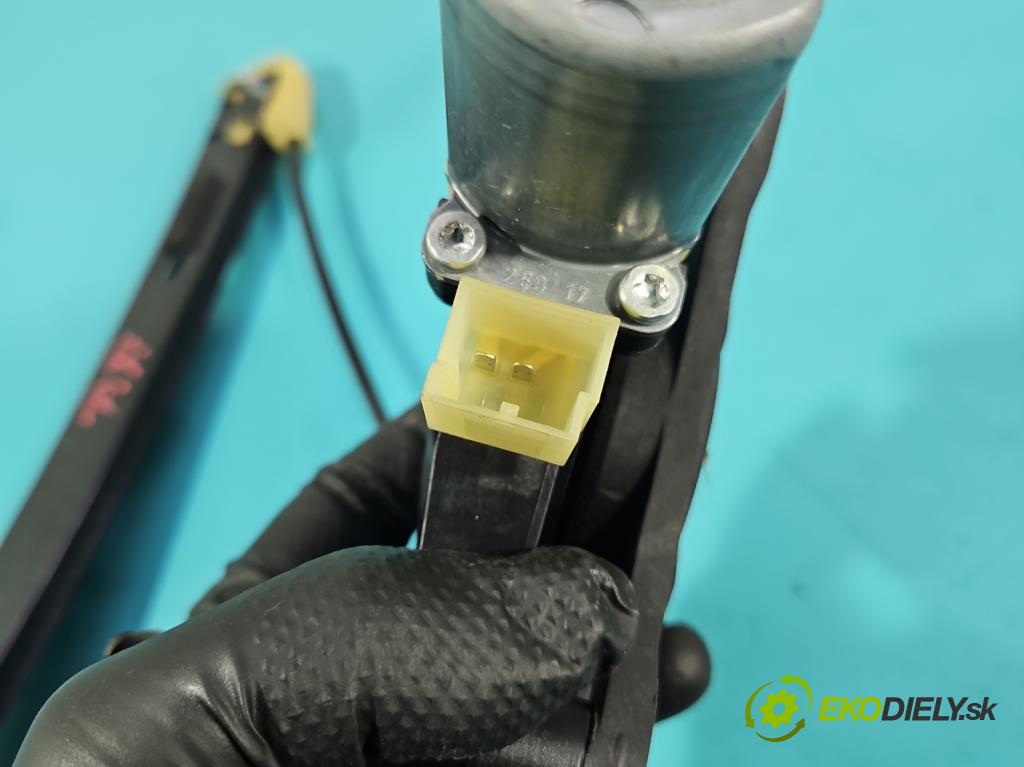 Audi A4 B9 2015-2024 2.0 TFSI 252KM automatic 185 kW 1984 cm3 4- mechanizmus okna predné pravý 8W0837462