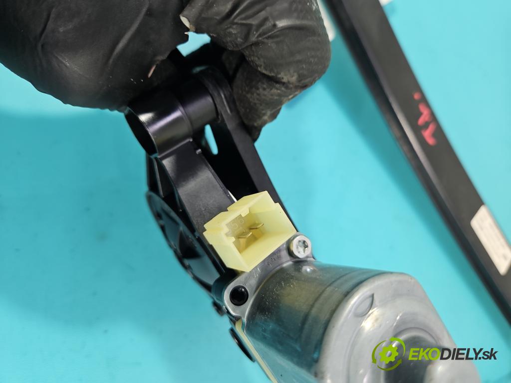 Audi A4 B9 2015-2024 2.0 TFSI 252KM automatic 185 kW 1984 cm3 4- mechanizmus okna zadné ľavý 8W0839461