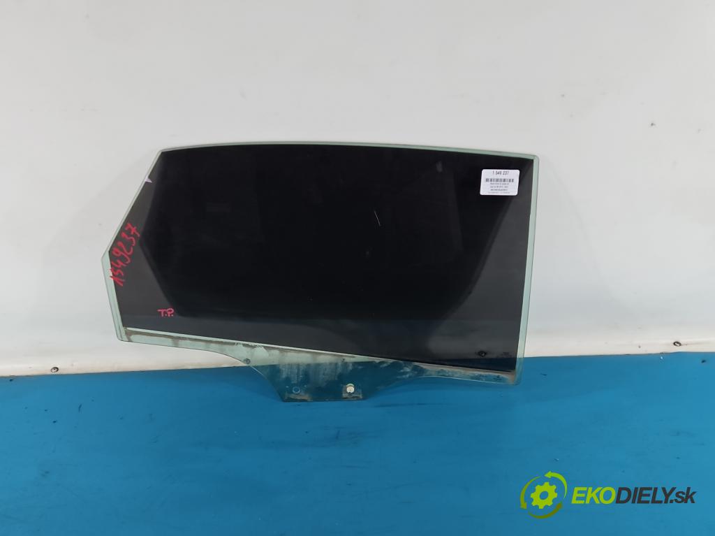 Audi A4 B9 2015-2024 2.0 TFSI 252KM automatic 185 kW 1984 cm3 4- sklo dveře zadní pravé 