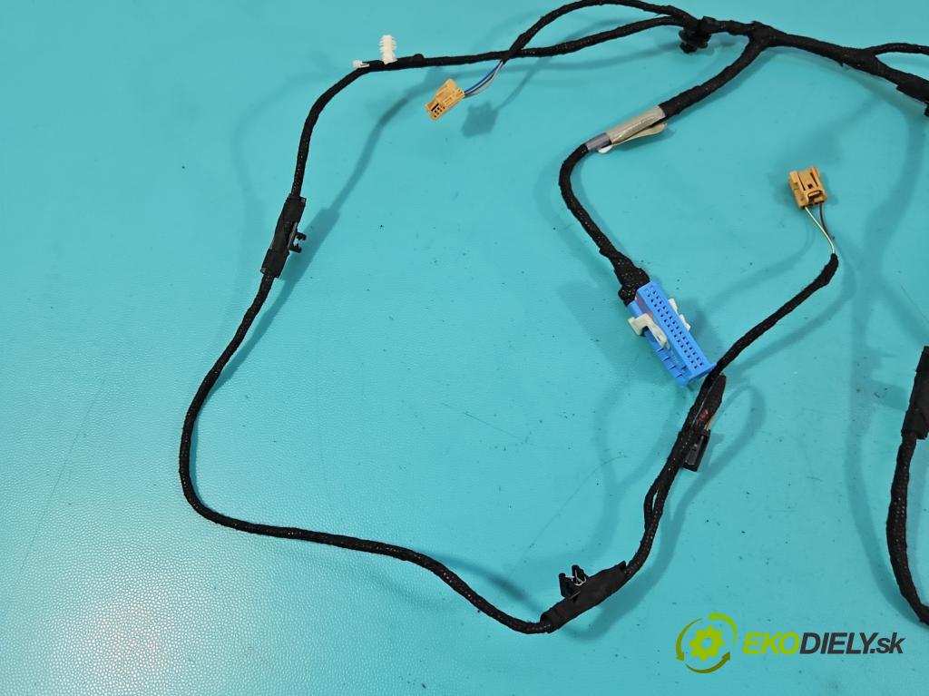 Audi A4 B9 2015-2024 2.0 TFSI 252KM automatic 185 kW 1984 cm3 4- Balíček: dveře přední pravých 8W0971036AA