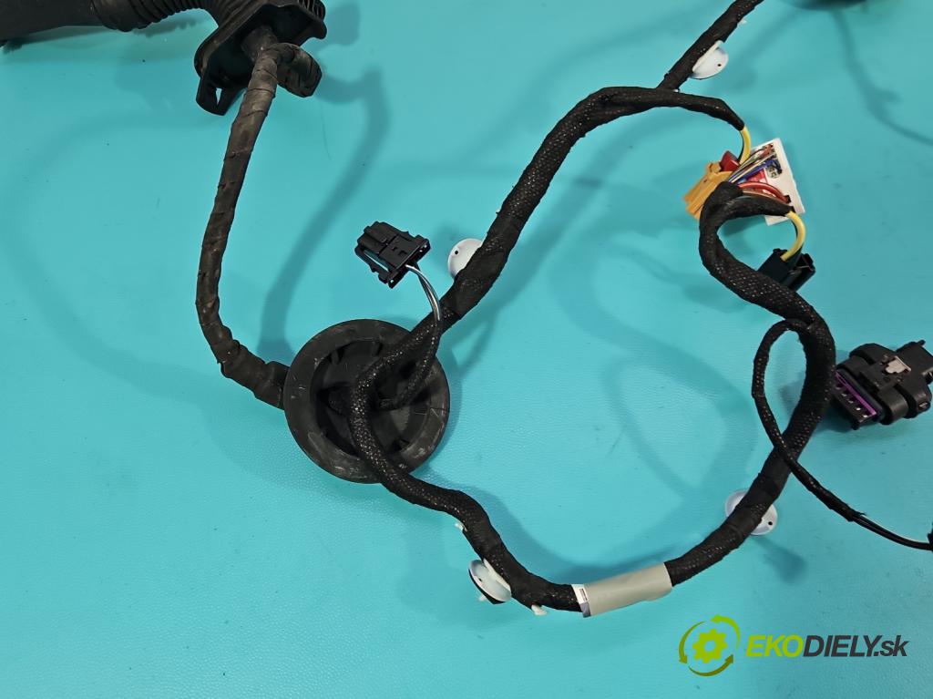 Audi A4 B9 2015-2024 2.0 TFSI 252KM automatic 185 kW 1984 cm3 4- Zväzok: dvere zadné vľavo: 8W0971687AE