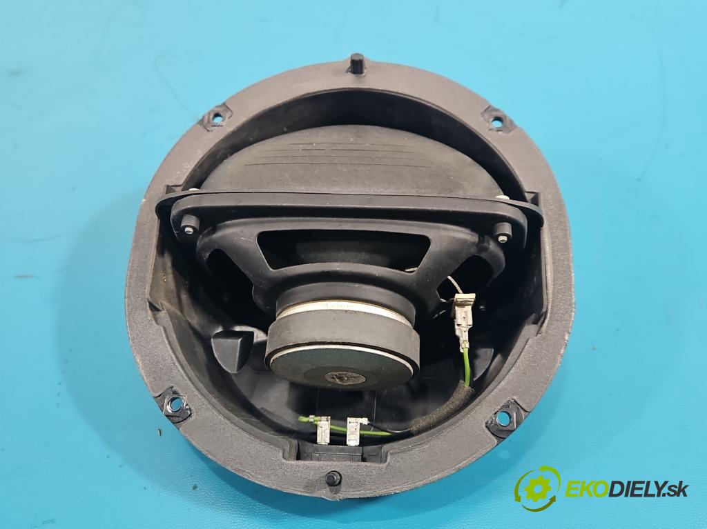 Audi A4 B9 2015-2024 2.0 TFSI 252KM automatic 185 kW 1984 cm3 4- Mluvčí: 8W5035297