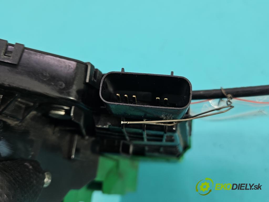 Hyundai I30 III 2016- 2.0 16V 280KM automatic 206 kW 1998 cm3 5- zámek přední levý 81310-G3010