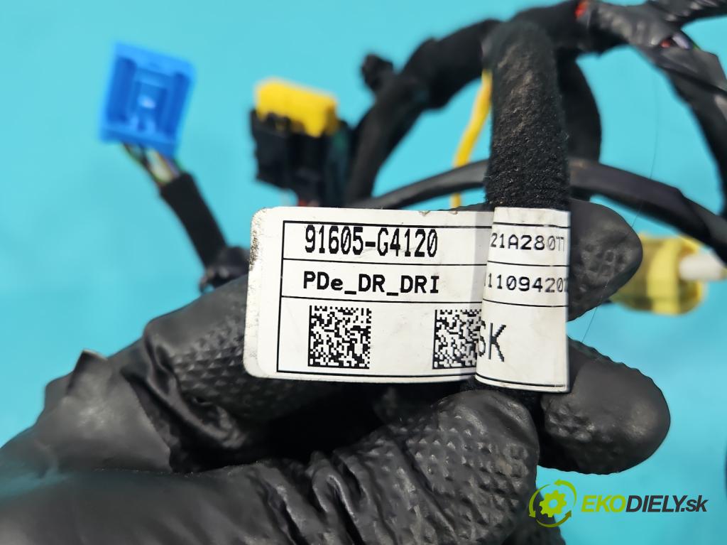 Hyundai I30 III 2016- 2.0 16V 280KM automatic 206 kW 1998 cm3 5- Balíček: dveře přední pravých 91605-G4120