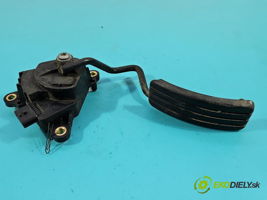 Renault Modus 1.5 dci 86 HP manual 63 kW 1461 cm3 5- pedal plyn potenciometr: 8200139319