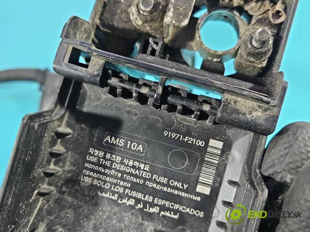 Hyundai I30 III 2016- 2.0 16V 280KM: automatic 206 kW 1998 cm3 5- kontakt plusová 91855-S0030