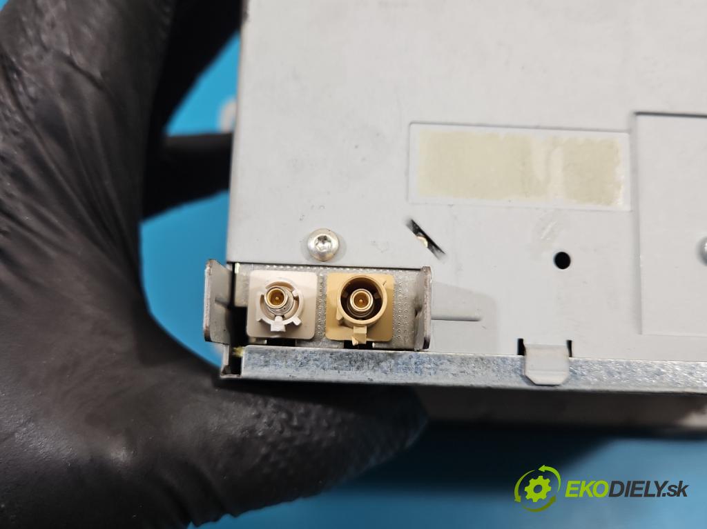 Vw Passat B6 2005-2010 1.9 tdi 105 HP manual 77 kW 1896 cm3 5- Radio originál 1K0035186R