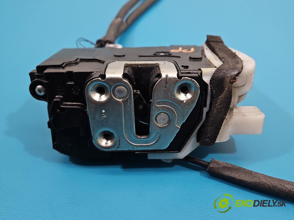 Hyundai Ix35 2.0 CRDI 136 HP manual 100 kW 1995 cm3 5- zámok predné pravý 81320-2Y000