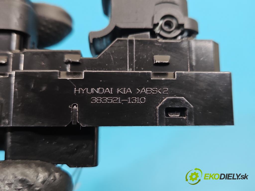 Hyundai Ix35 2.0 CRDI 136 HP manual 100 kW 1995 cm3 5- prepínač okien spätných zrkadiel 383521-1310
