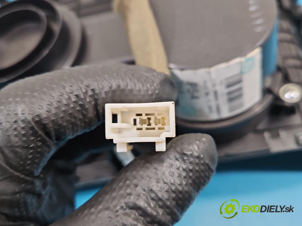 Hyundai Ix35 2.0 CRDI 136 HP manual 100 kW 1995 cm3 5- Rukojeť: na nápoje: 84651-2YAA0 (Držiak (úchyt) na nápoje)