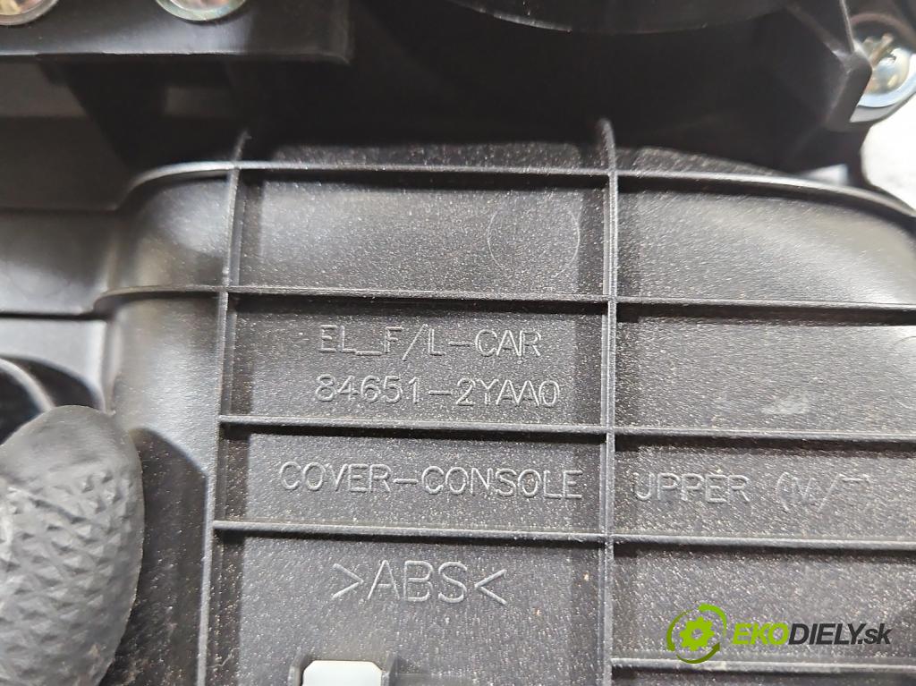 Hyundai Ix35 2.0 CRDI 136 HP manual 100 kW 1995 cm3 5- Rukojeť: na nápoje: 84651-2YAA0 (Držiak (úchyt) na nápoje)